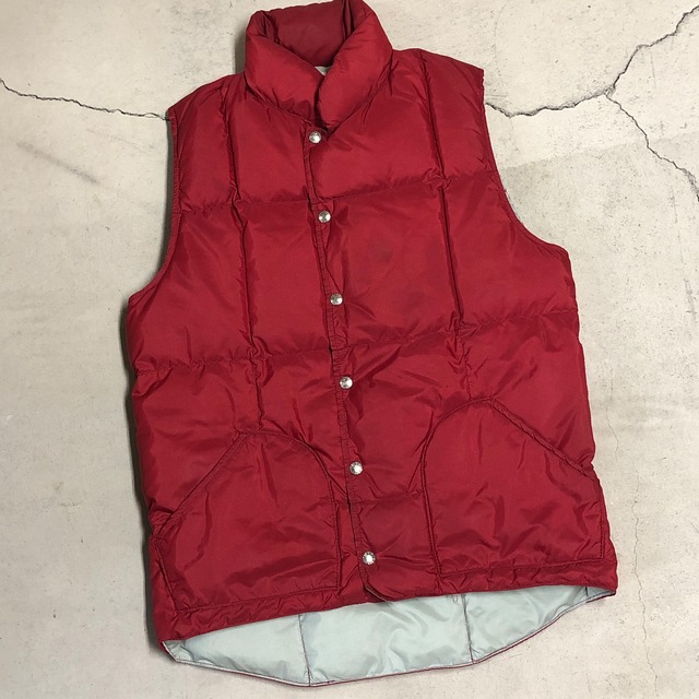 1970s SIERRA DESIGNS RED DOWN VEST