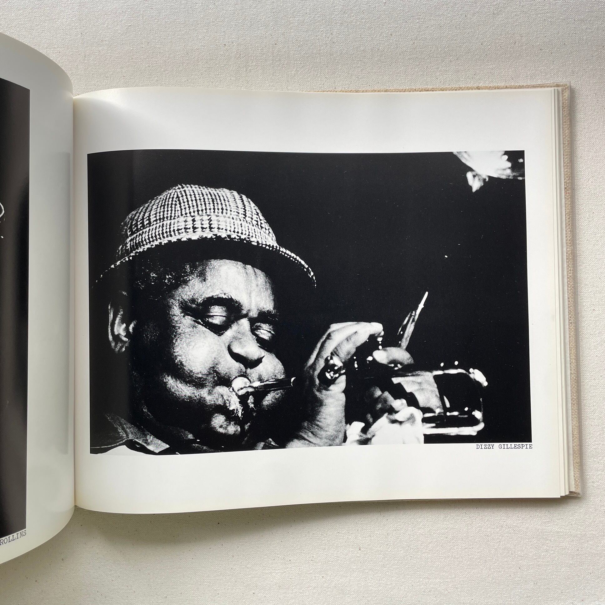 相見明遺作写真集 Whisper Not | 汀線