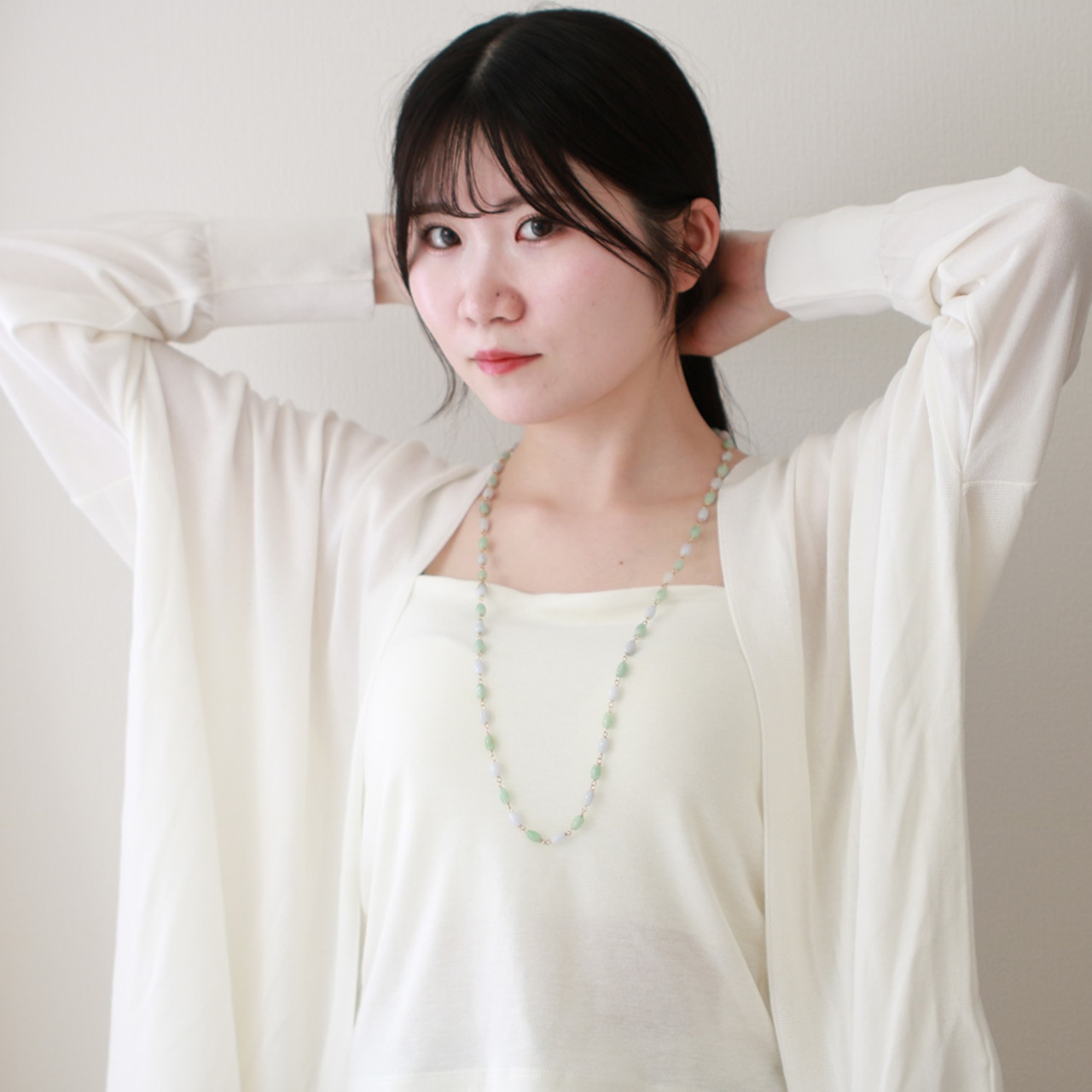 在庫限り 落ち着いたお色味で上品 バイカラーセミロングネックレス A貨翡翠 jd_ne1079