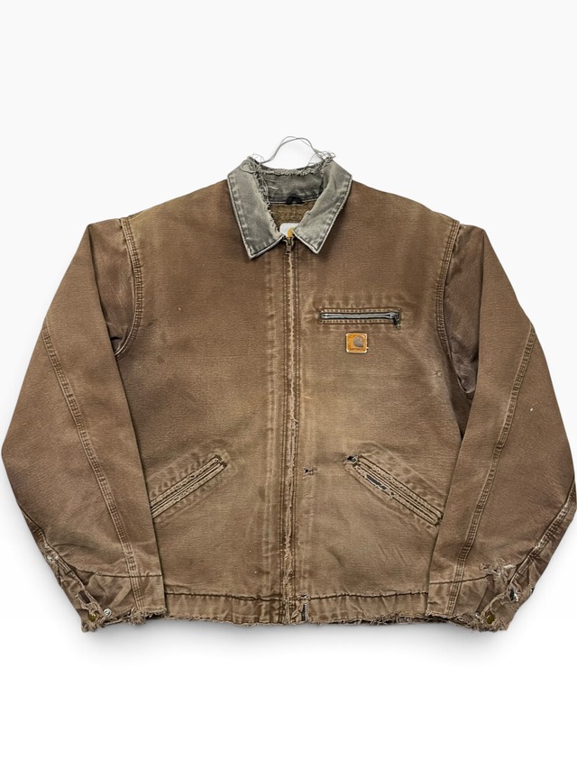 《XL》 Carhartt カーハート デトロイトジャケット フェード ダメージ ワンポイントロゴ 胸ポケット ハチノス ダークブラウン no.10624