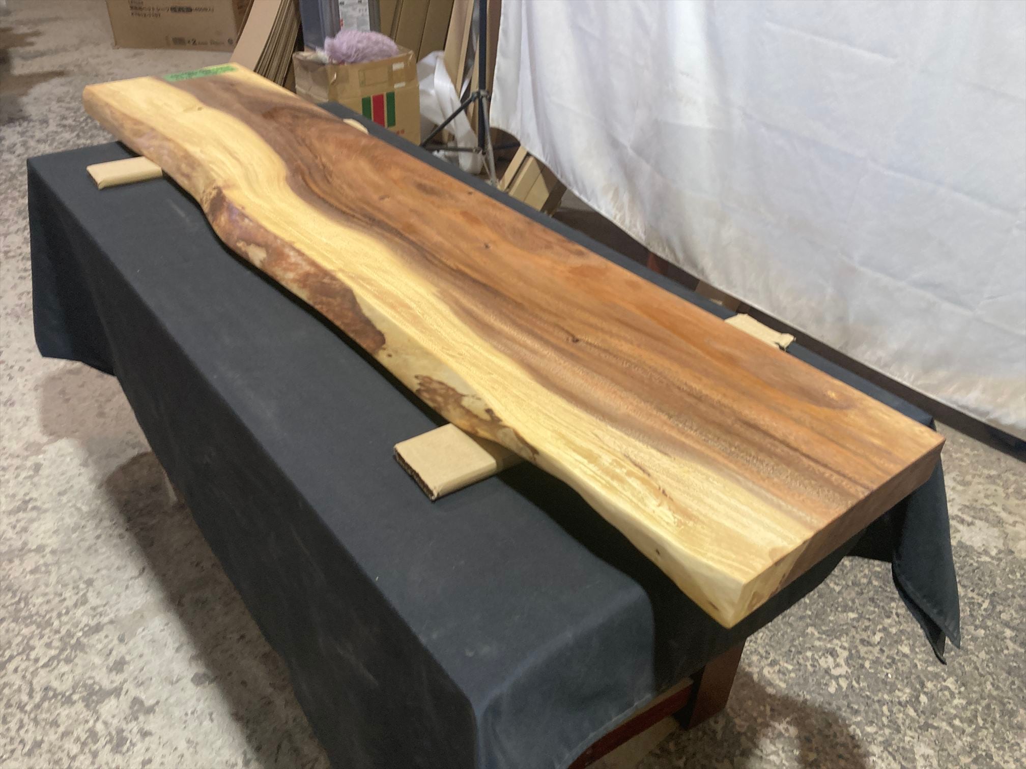 モンキーポッド4147 一枚板無垢 乾燥材 1560x300-290x47mm