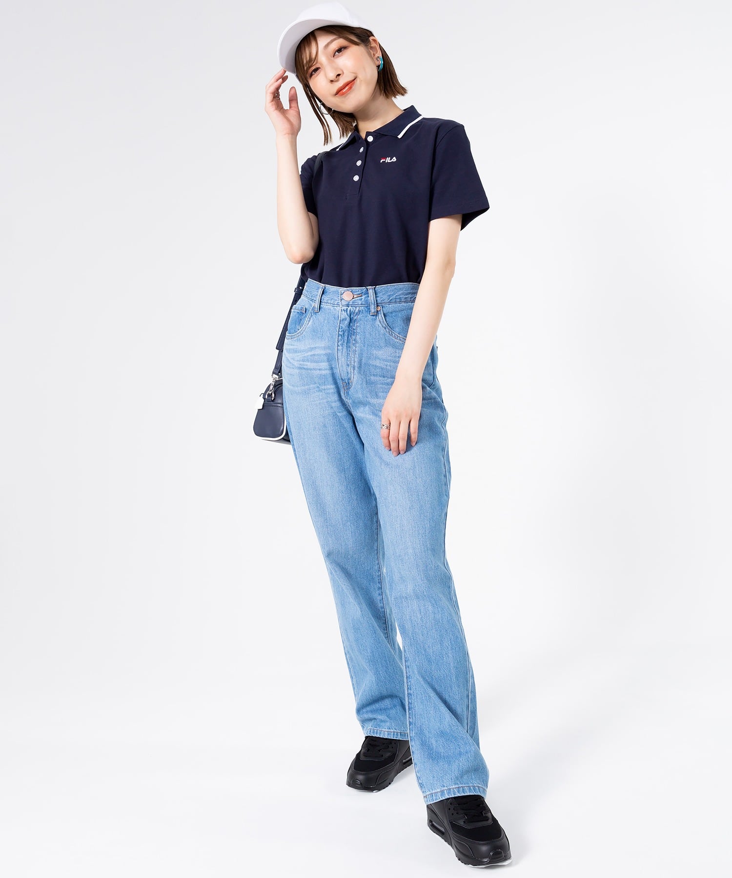 ユニセックス向けのブランドをメインにした、カジュアルな洋服や服飾