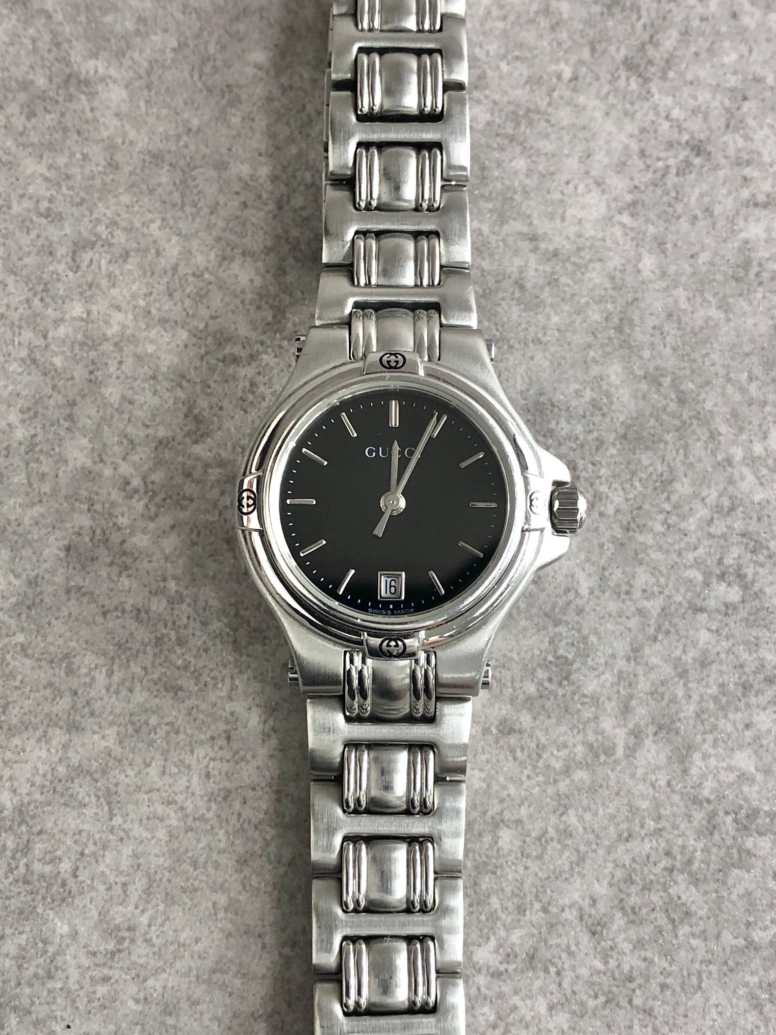 GUCCI グッチ 腕時計 シルバー ステンレススチール クウォーツ 9040L