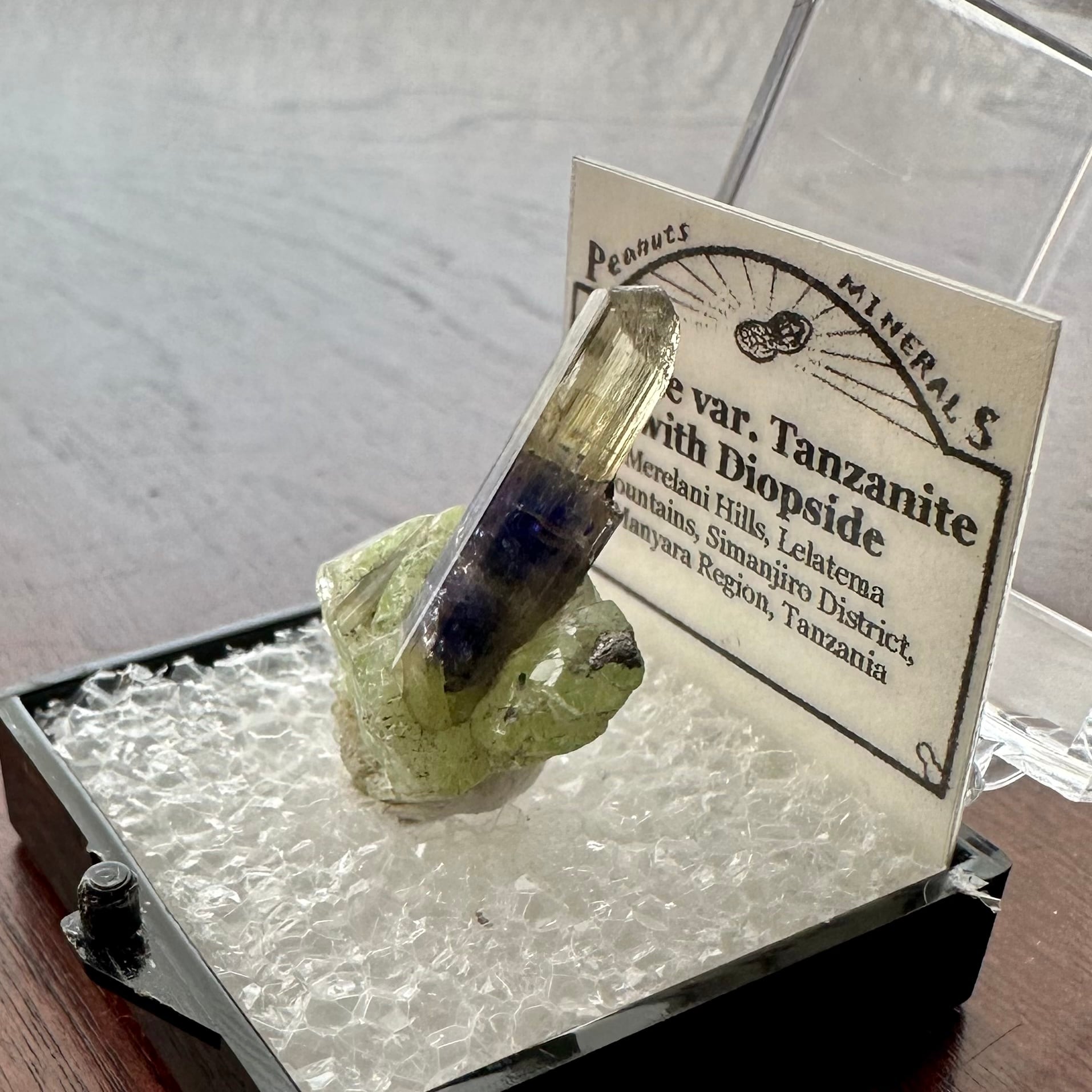 タンザナイト / ダイオプサイト【Tanzanite with Diopside】タンザニア