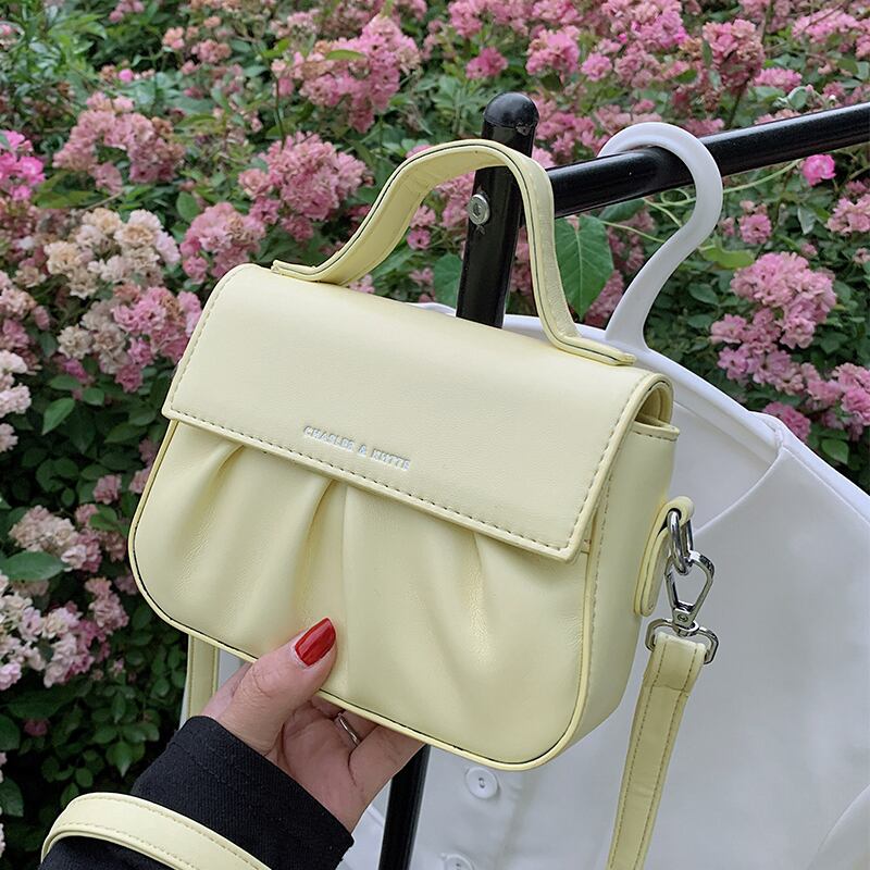 サマーレッド 夏物 スクウェア メッセンジャーバッグ Tiancai_Wing_Bag78865247383