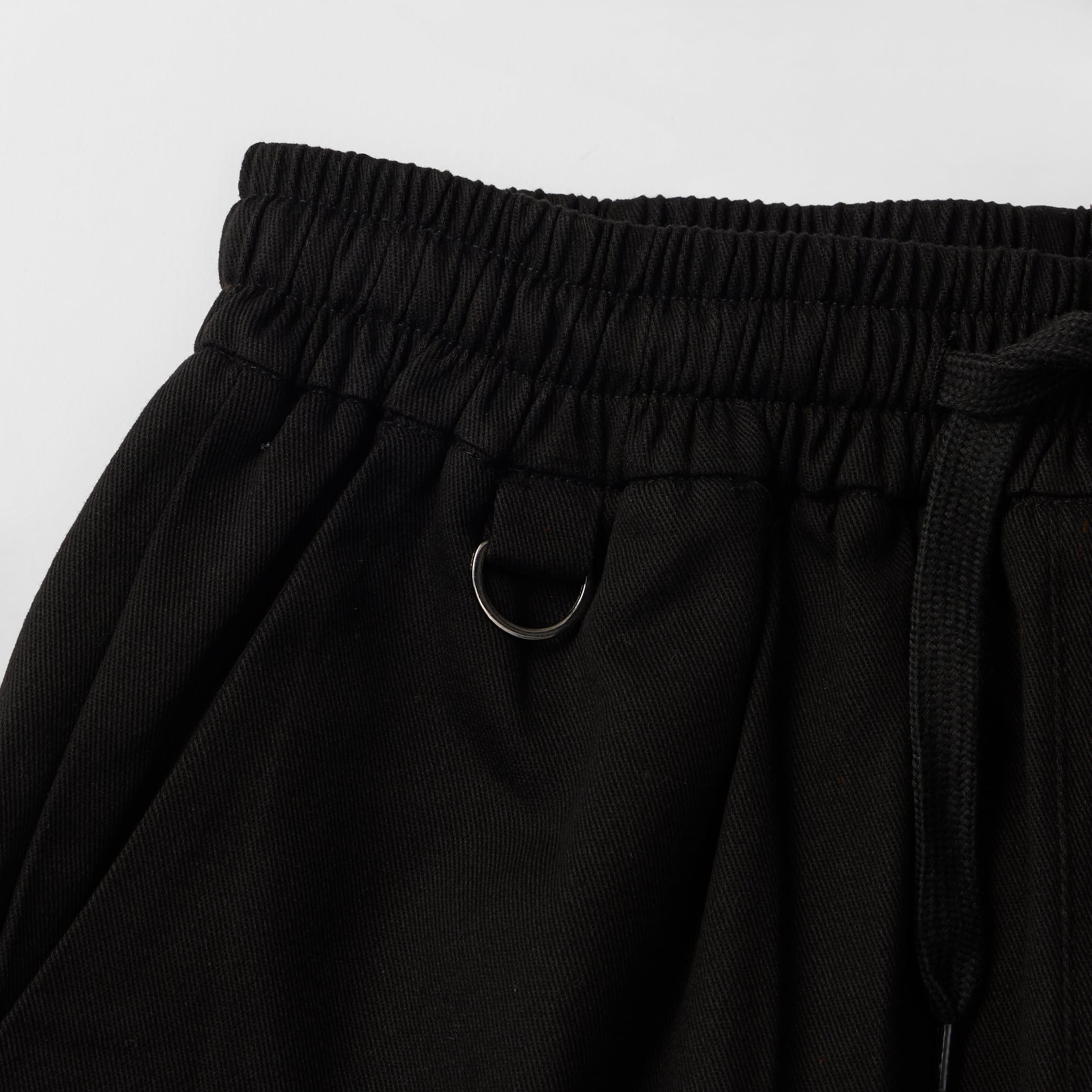 SIGNATURE™︎ Shorts | XXXLDK®︎ Official site.
