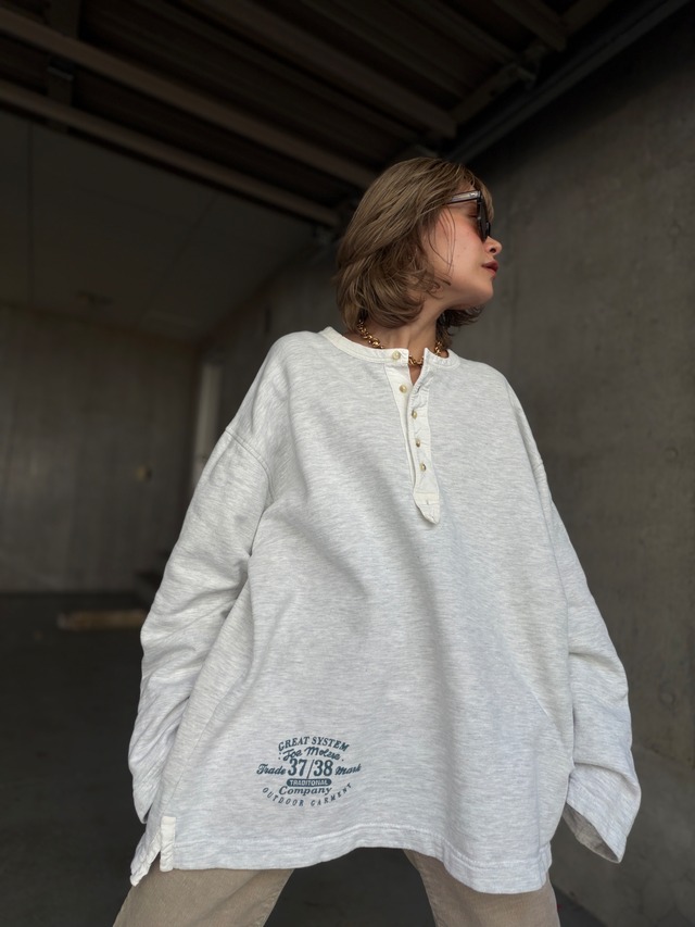 （CS2575） Joe Molese henly neck sweatshirt