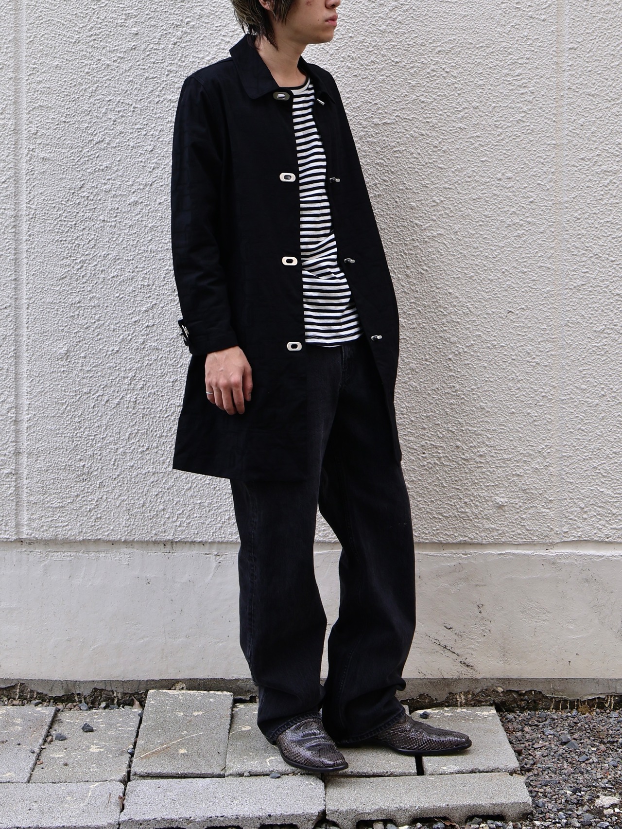 allover design half coat