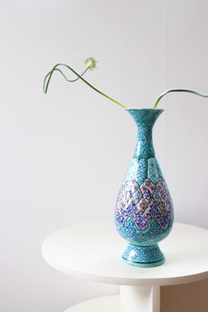 Paint vase