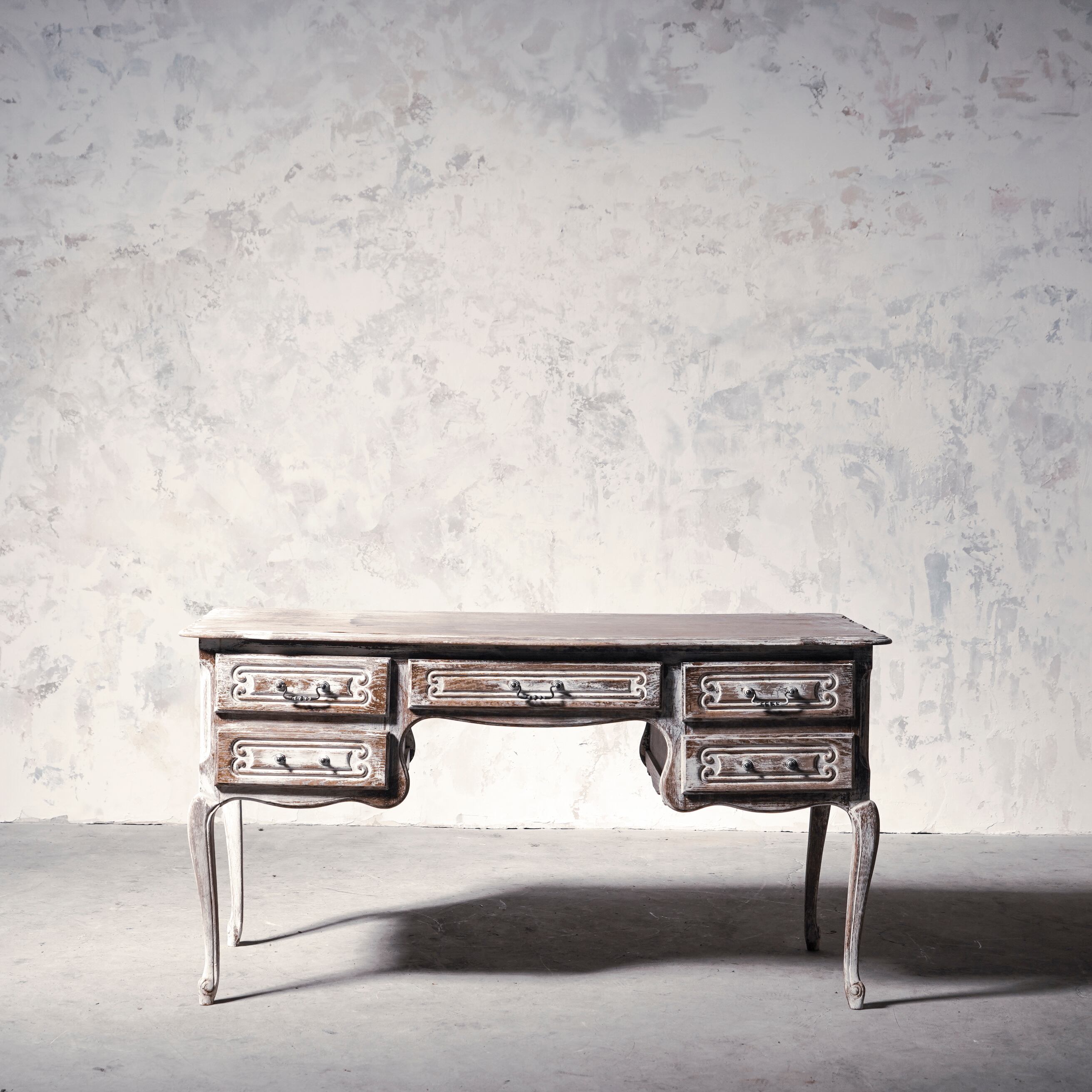 サイドボード/フレンチサイドボード/デスク型/アンティーク/ペイント家具/店舗什器/ドレッサー/撮影背景