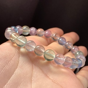 f120.優しいグラデーションフローライトブレスレット