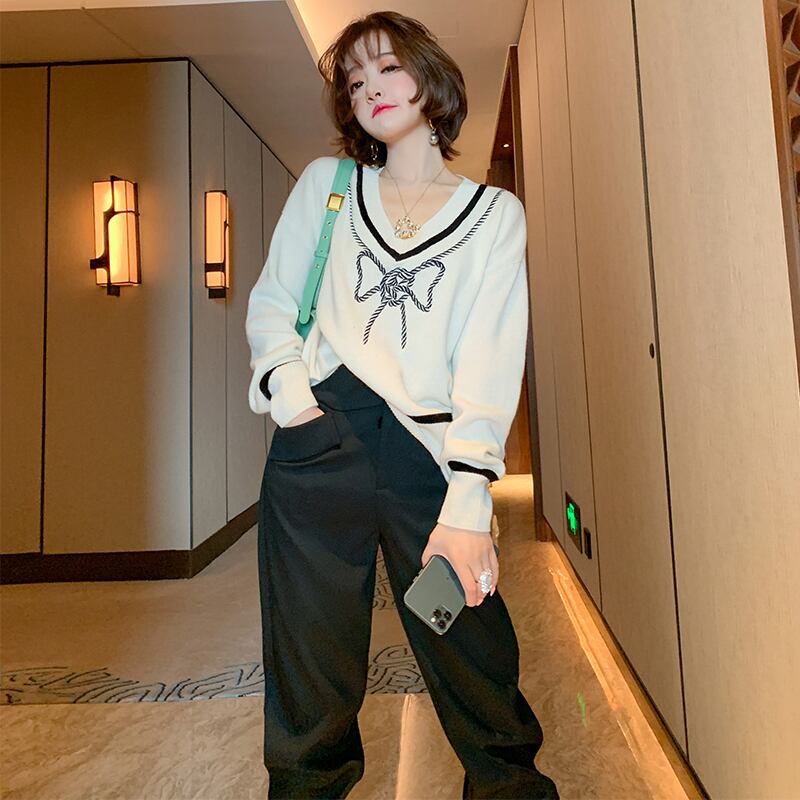 Vネックカラールーズ薄手ニット リボン オータム 秋物 ウィンター 冬物 MIUCO4676990558