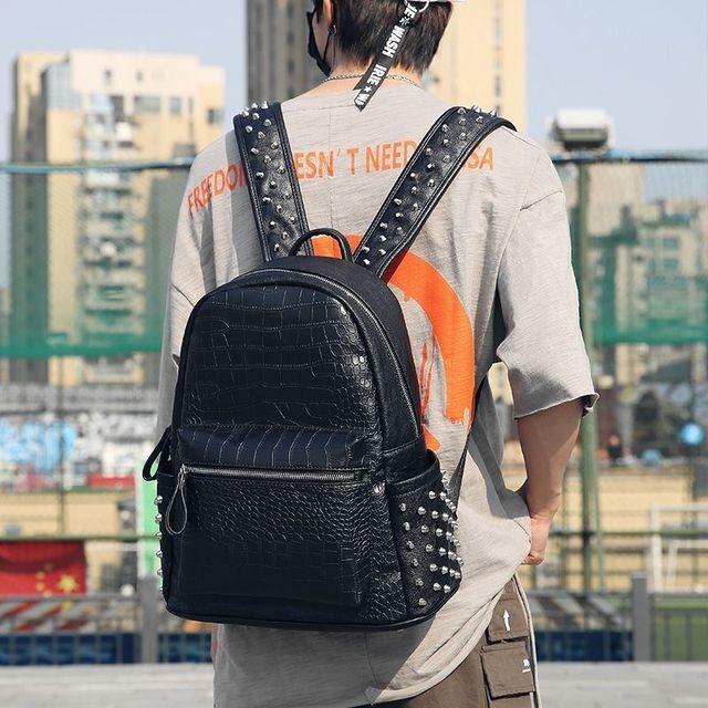 予約販売】リュック メンズ スタッズ バッグパック クロコダイル 型 