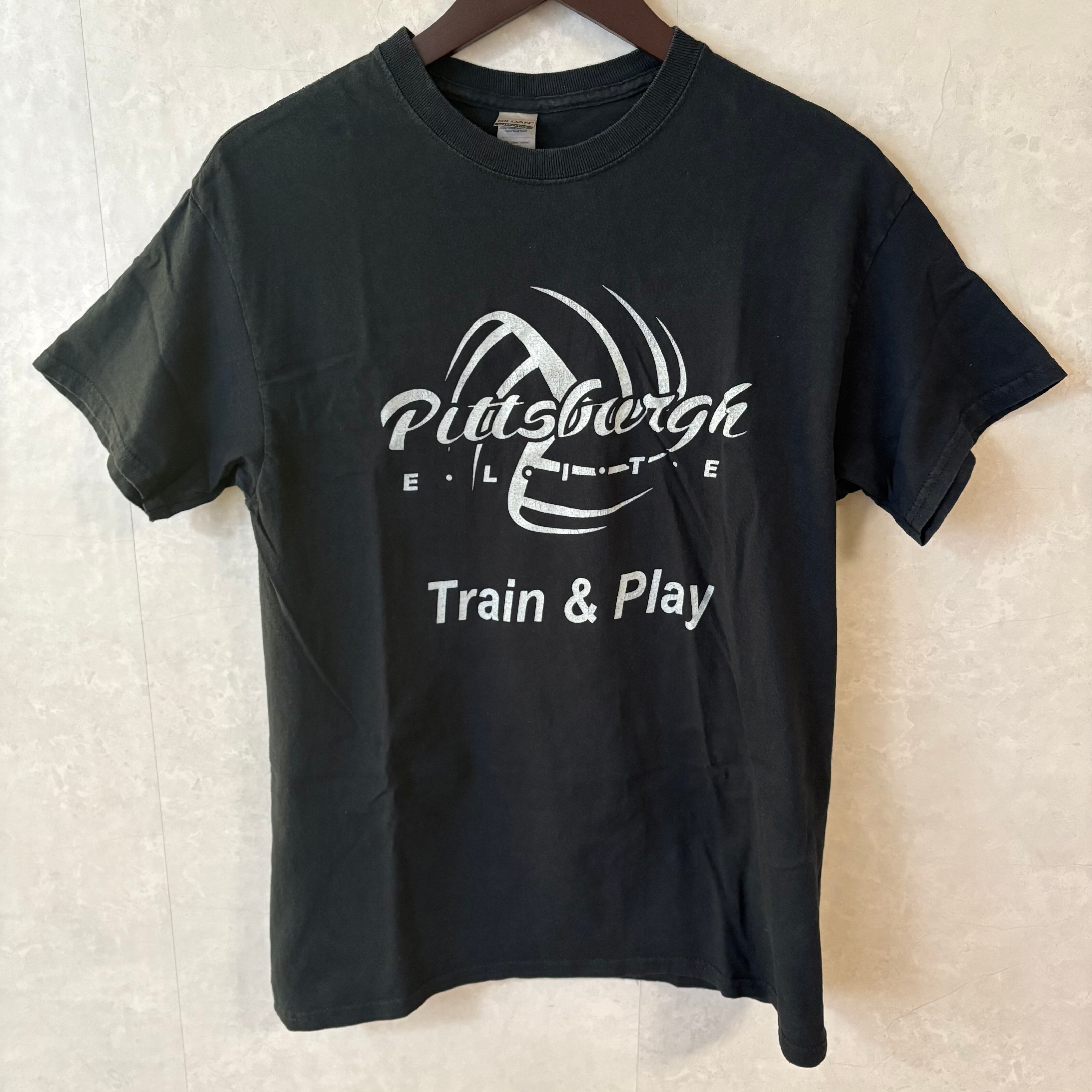 チバユウスケ x Fabulous『fabulous』Tシャツ | PAY ID