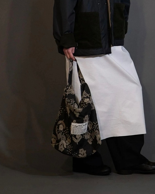 my beautiful landlet ORIGINAL FLOWER JACQUARD ECO TOTE BAG BLACK
