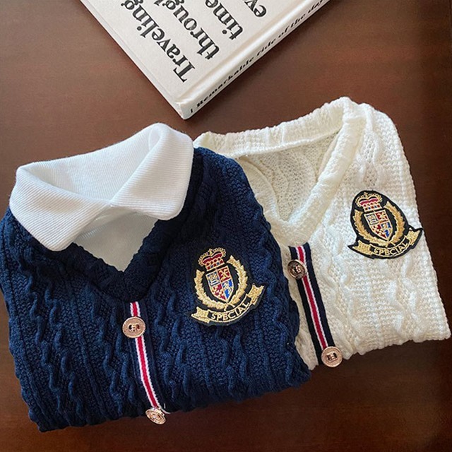 スクール風　白シャツと薄手セーター　Y00037