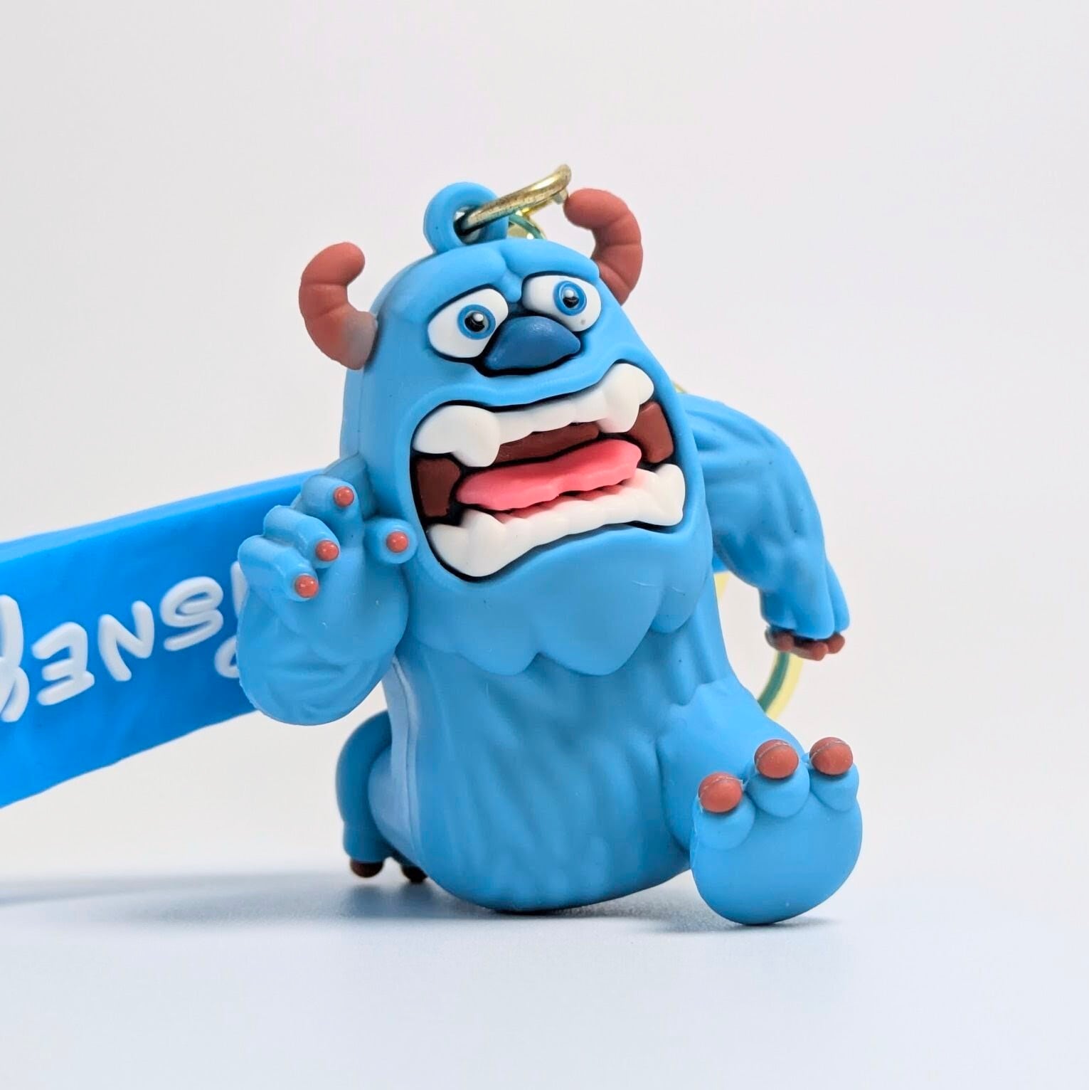 【 Monsters, Inc.  ( モンスターズ・インク ) 】『 ジェームズ・P・サリバン / サリー 』 3D Rubber KeyHolder / 3Dラバーキーホルダー〚アメリカン雑貨 アメトイ〛