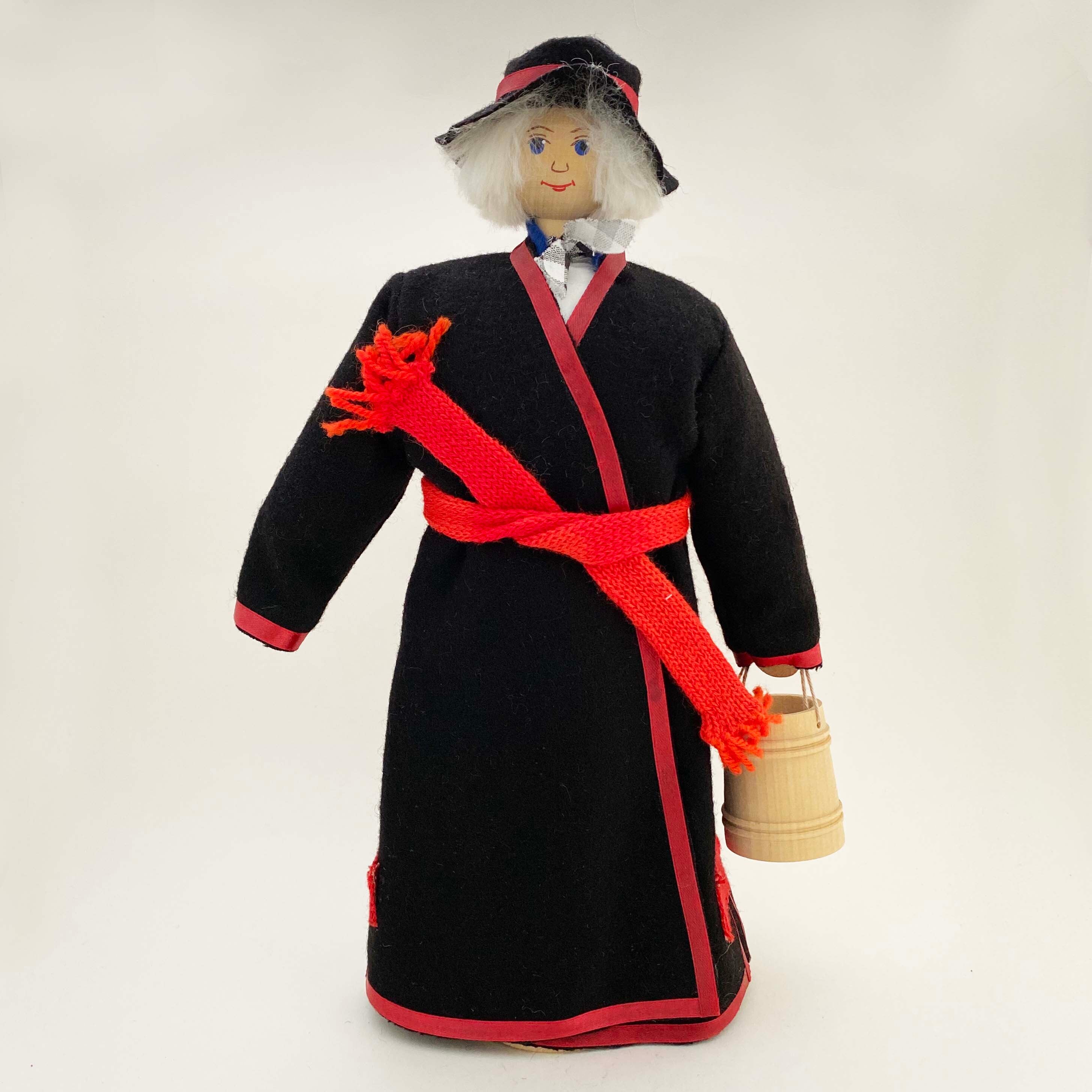 特大エストニアSALVO人形　ムルギー民族衣装の紳士