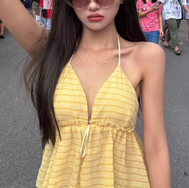 レディース トップス インナー 袖なし ノースリーブ キャミソール 襟なし スリットネック 肌見せ 薄手 かわいい シンプル おしゃれ ガーリー 存在感 ラブリー キュート アクティブ リラックス ボーダー 春 夏 秋 ロングシーズン 学生 デート お出かけ イベント リゾート 海 ビーチ 女子会 休日 ショッピング コンサート ライブ お花見 カフェ 重ね着 プチプラ 普段使い 着回し モテ インスタ映え S M L XL 2XL 小さいサイズ 大きいサイズ 黄色 イエロー