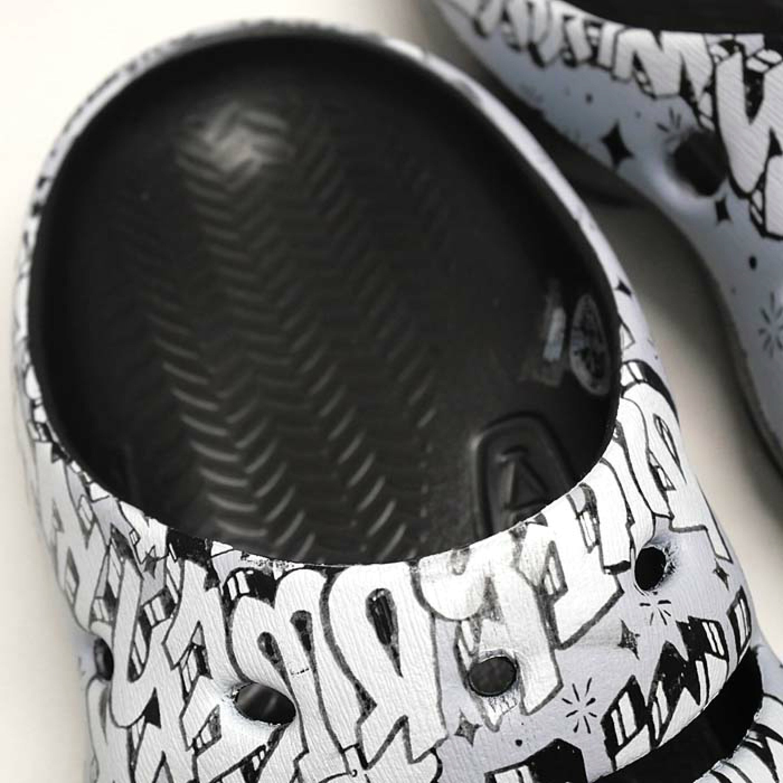 ポケットいっぱい KEEN ✖️ESOW✖️銀座「GL」15周年記念コラボモデル