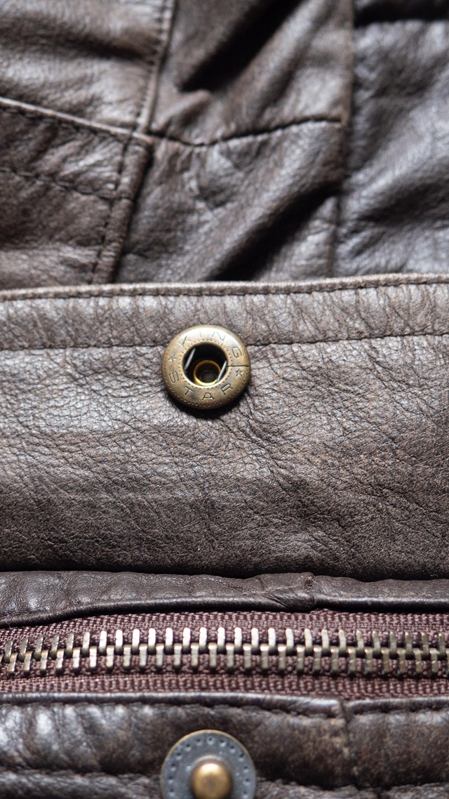 ""TRAPPER" 1990s Leather sleeveless blouson