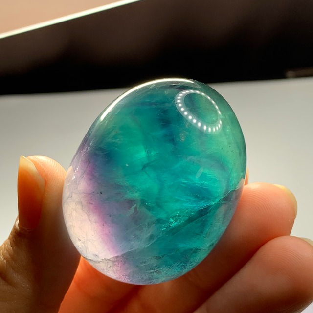 148.可愛いグラデーションフローライトたまご