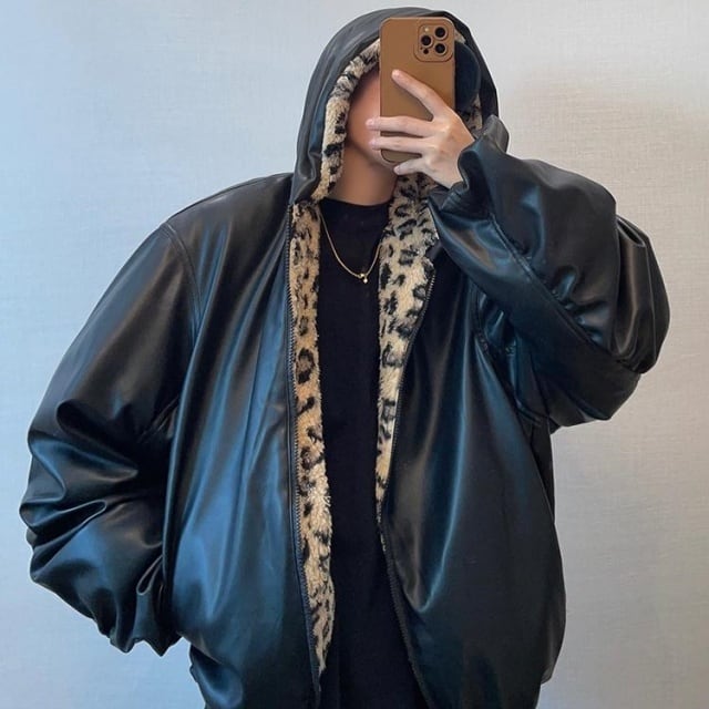 【予約販売】ボアブルゾン アウター リバーシブル フード付き レザー アニマル柄 ヒョウ柄 総ボア もこもこ 総柄 冬 防寒 ジャケット ショート丈 メンズ カジュアル 男前 こなれ感 お洒落 韓国 トレンド 秋 冬 M/L/XL/2XL