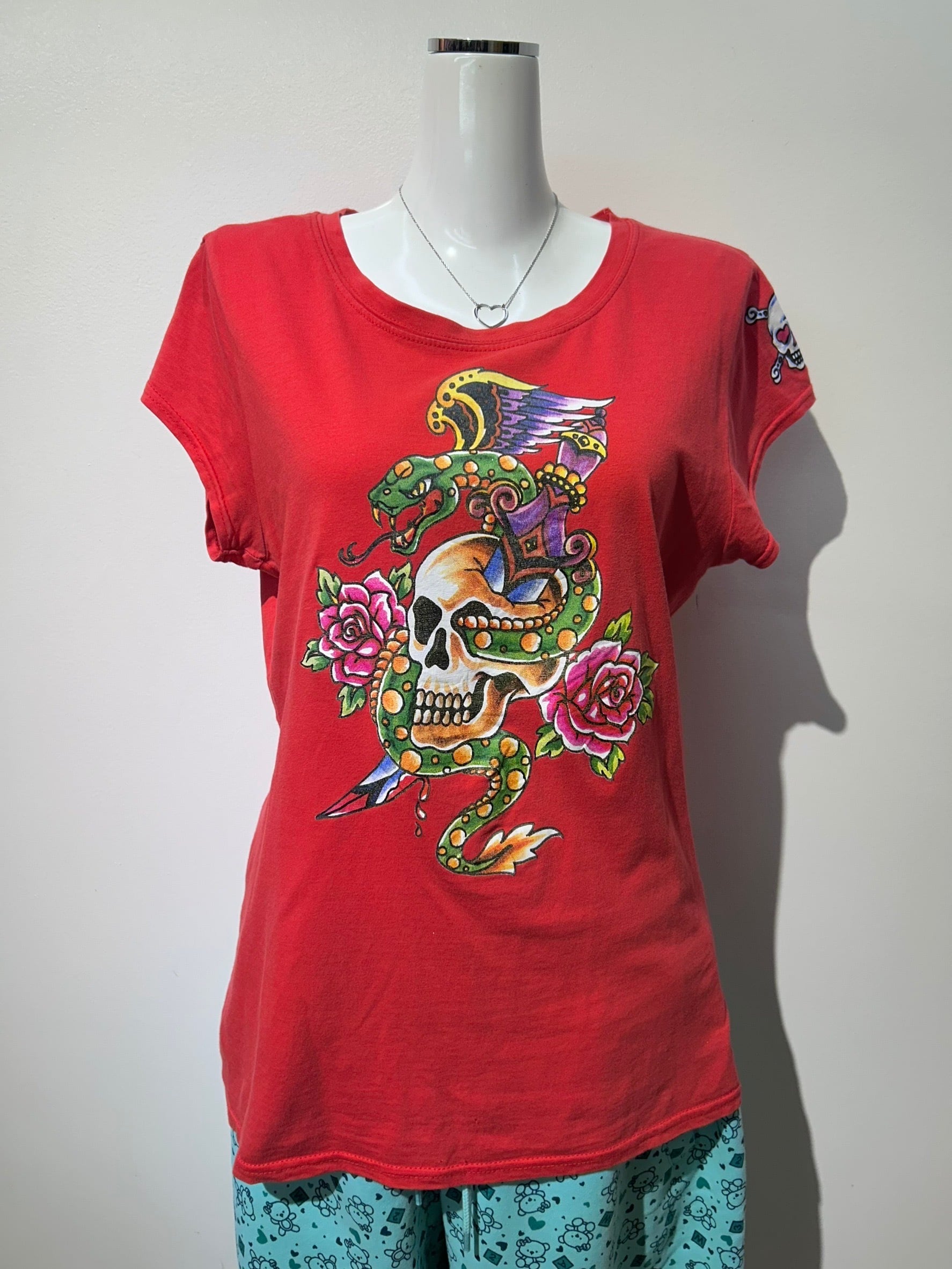 Tee