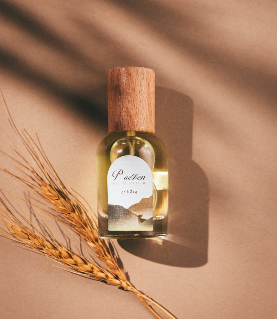 揺籃-ゆりかご オードパルファン | P.Seven茶香水