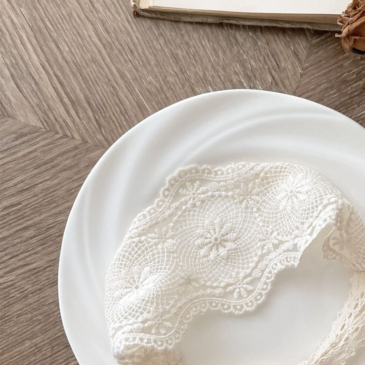 バックリボンレースヘアバンド