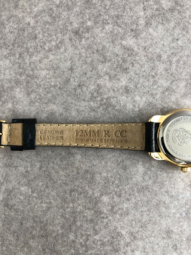 GUCCI グッチ 腕時計 ブラック×ゴールド ローマ文字 5100L レザー クォーツ vintage ヴィンテージ オールド zt6np6