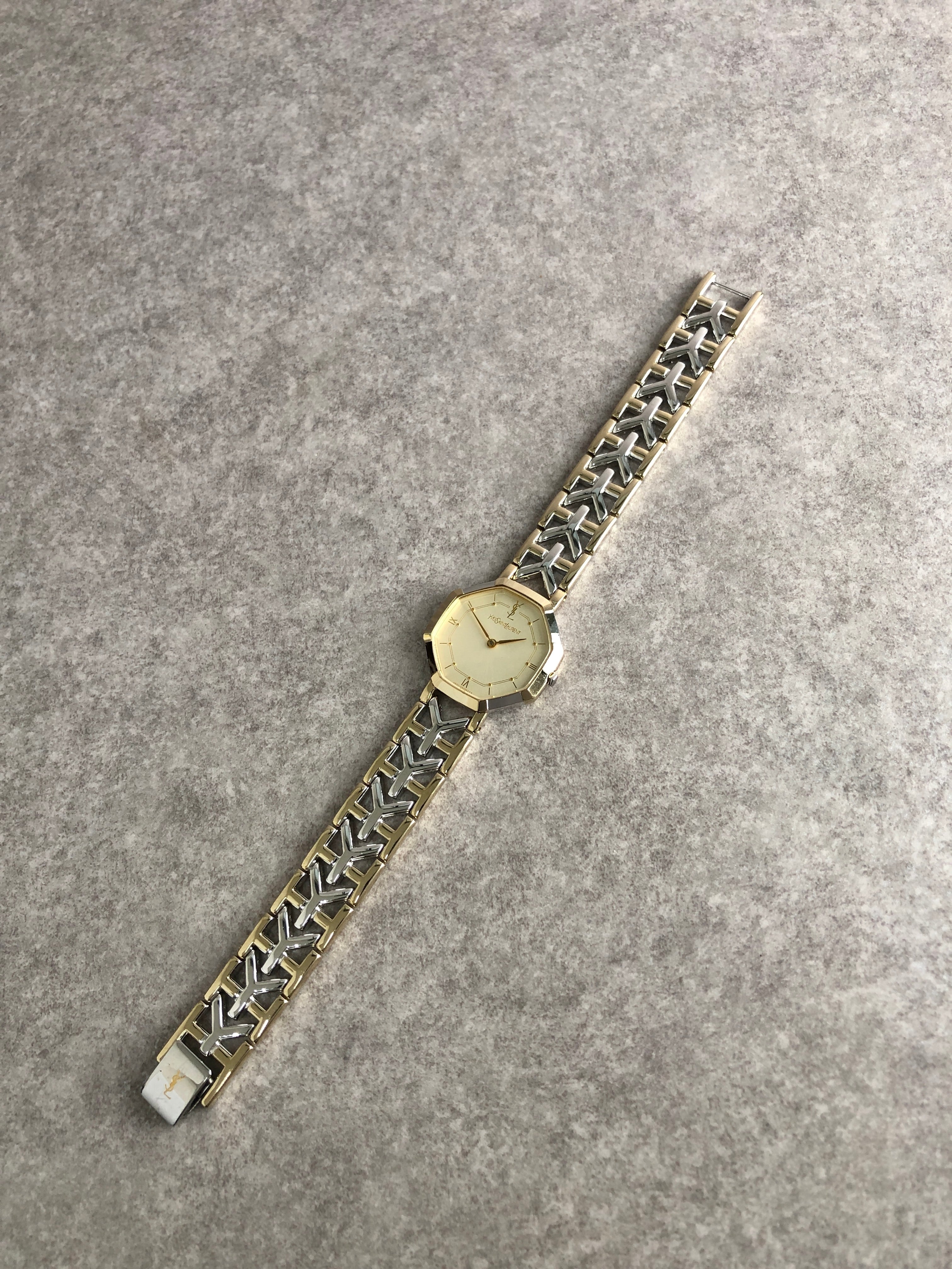 Yves Saint Laurent イヴ・サンローラン 腕時計 シルバー ゴールド