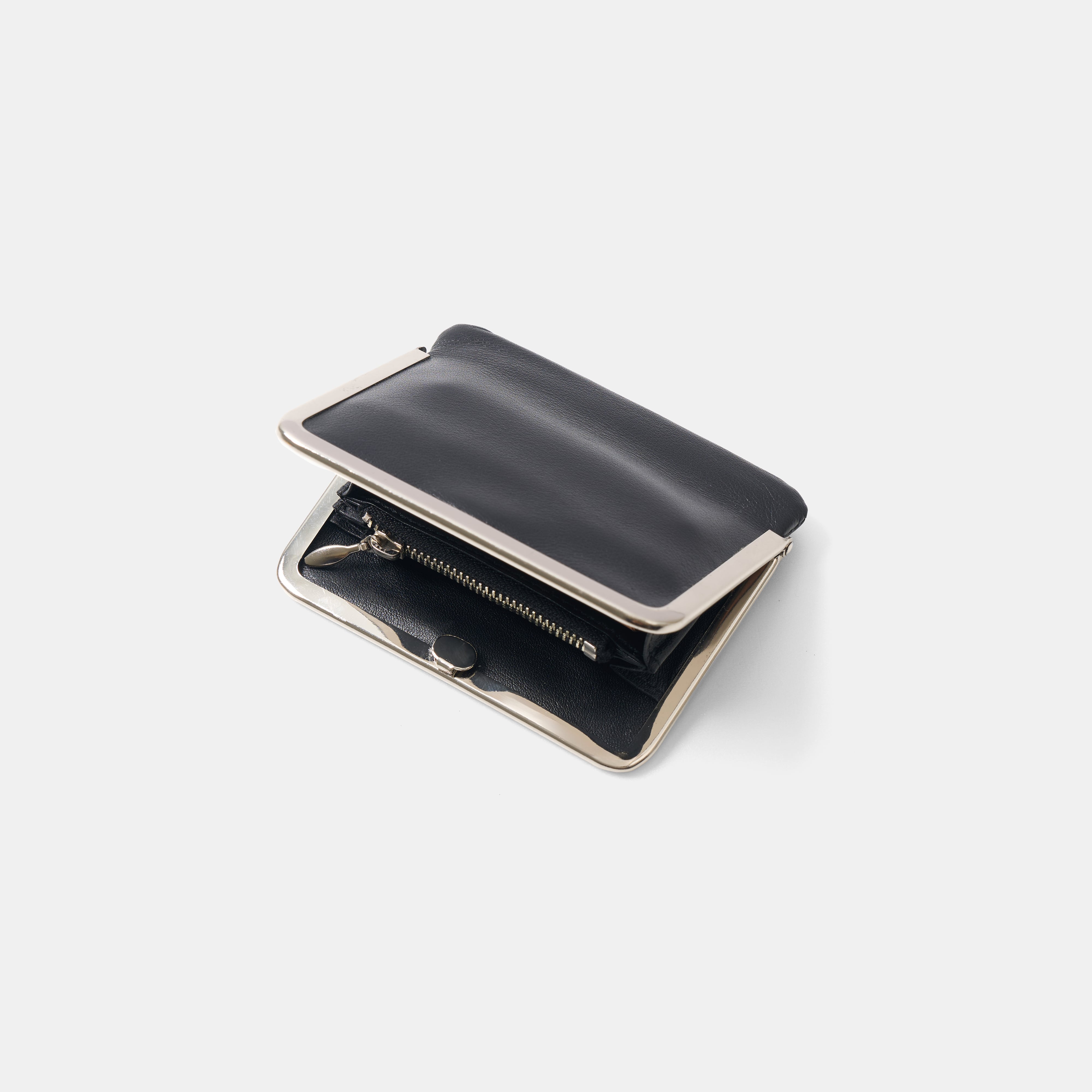 SAC À MAIN】Framed Leather Half Wallet BLACK（SILVER） | Morphee