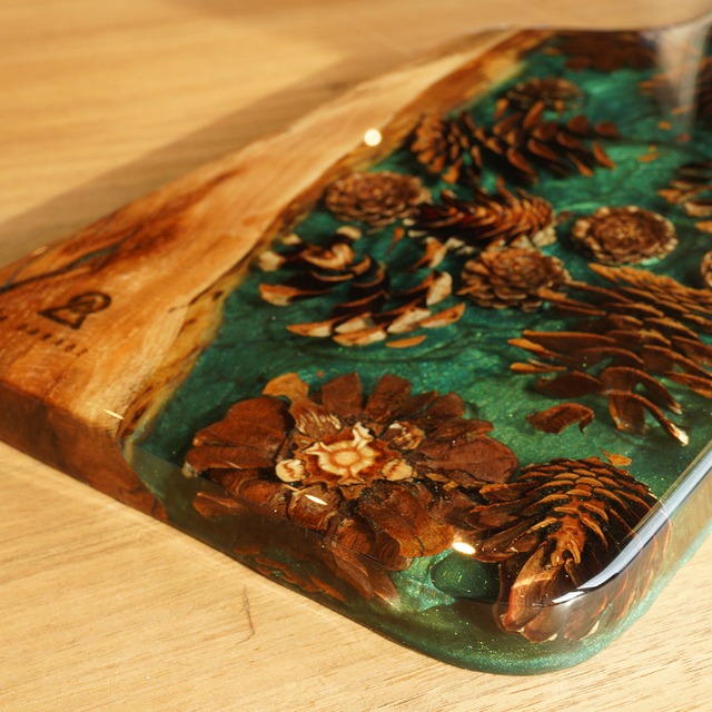 Resin Cutting Board「Holiday Design」