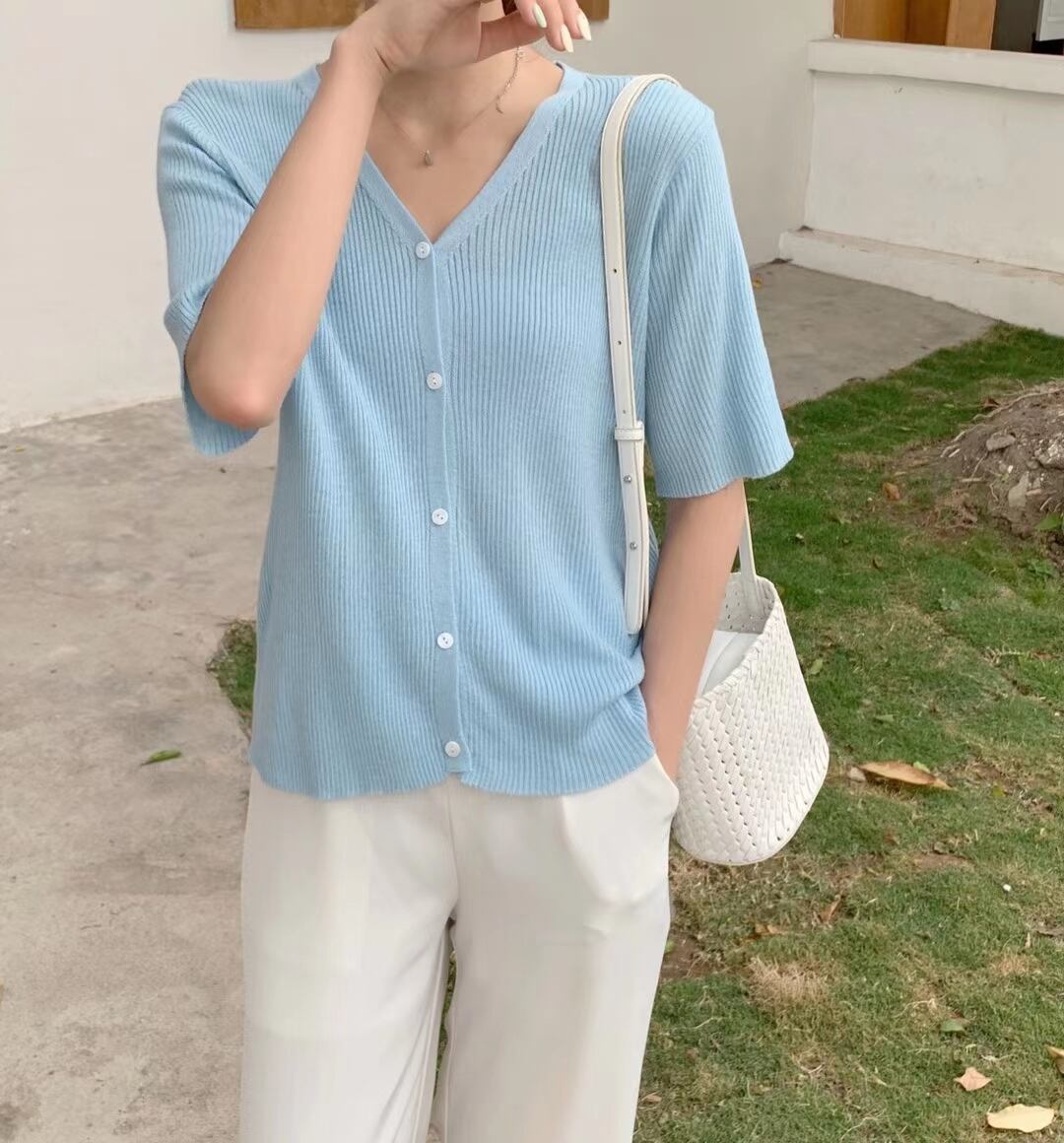 Vネック　シンプルカーディガン　AJ2205-645