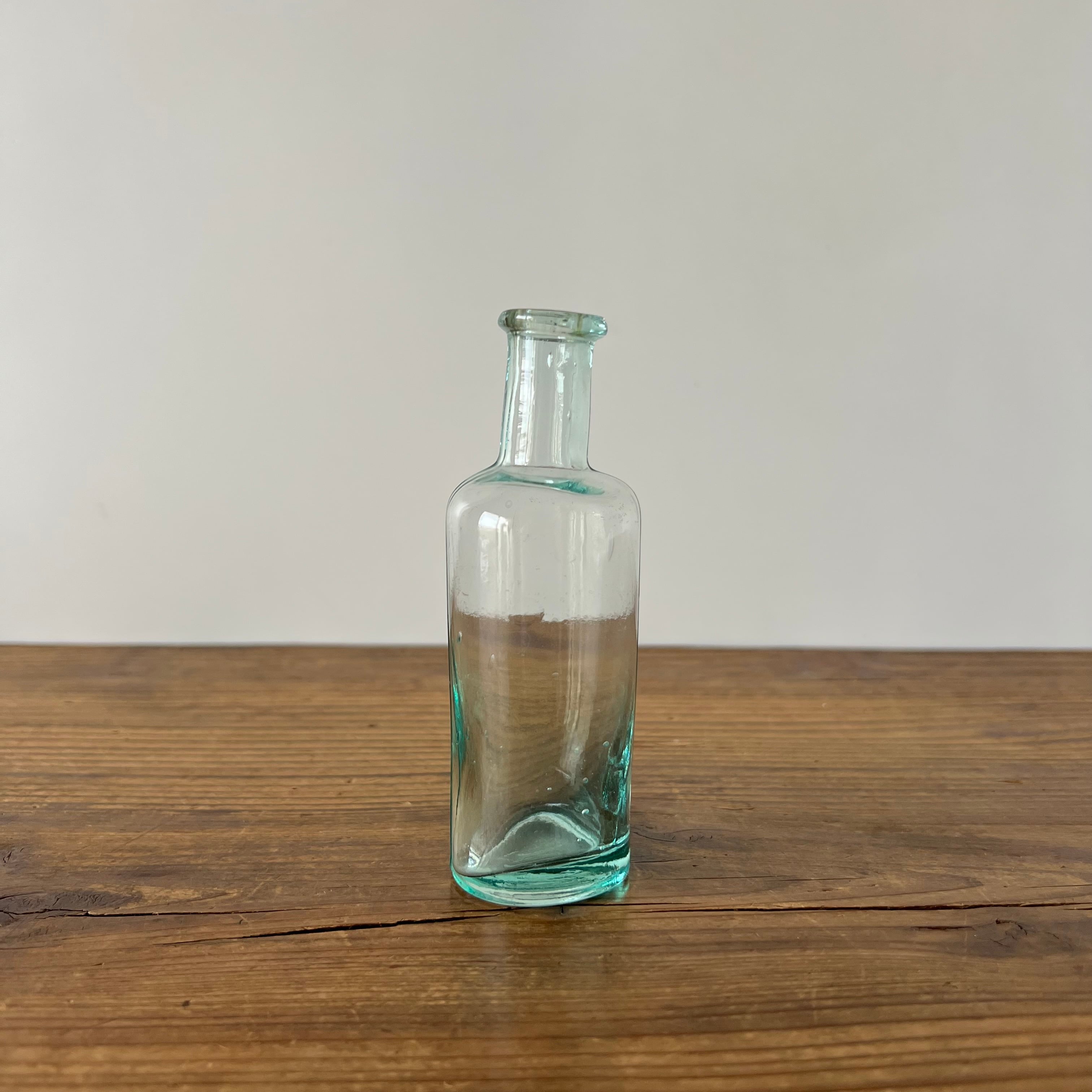 Small Glass Bottle | troldhaugen antiques ｜ 北欧アンティーク・古道具