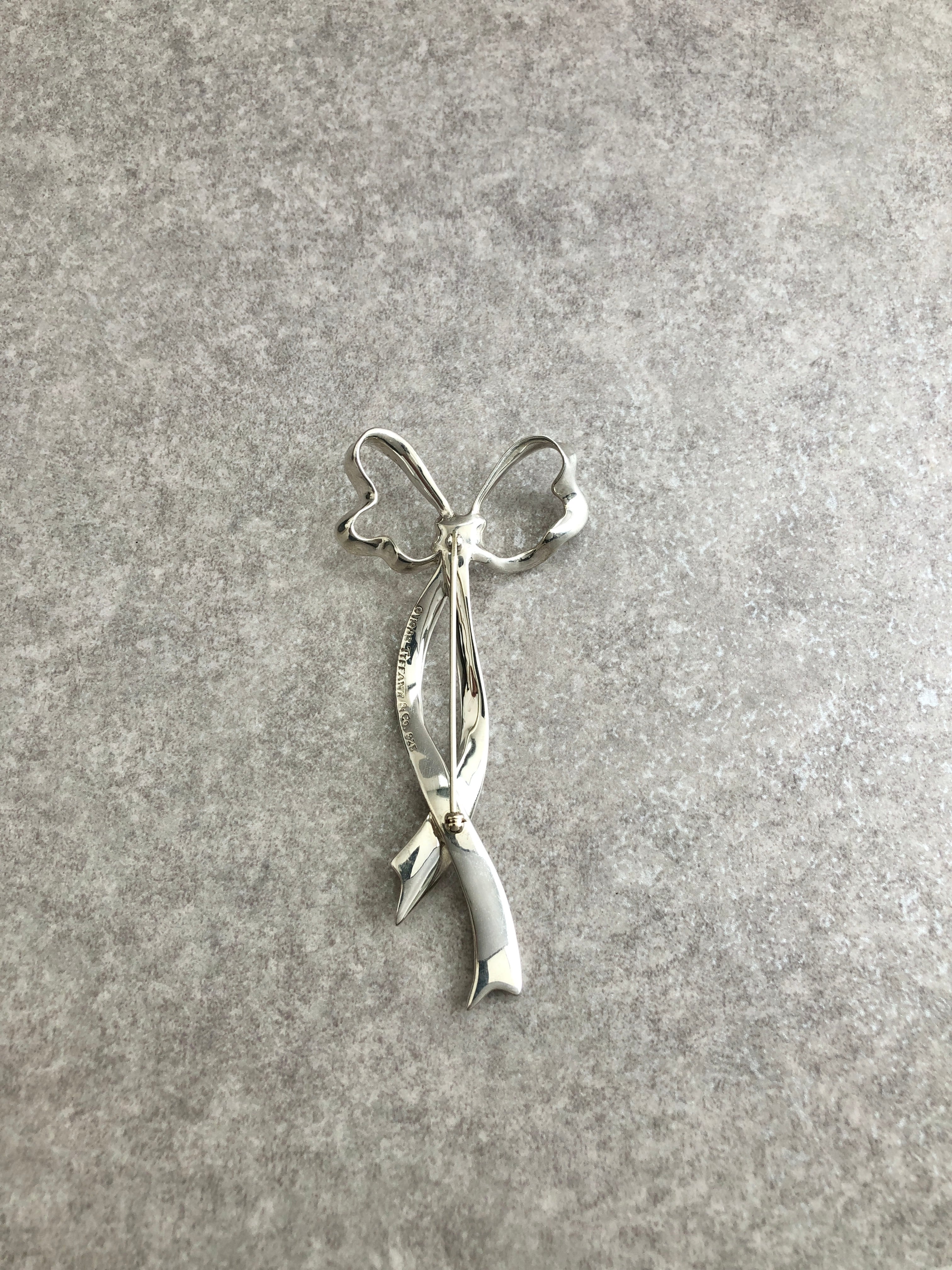 Tiffany & Co. ティファニー ブローチ シルバー リボンモチーフ 925