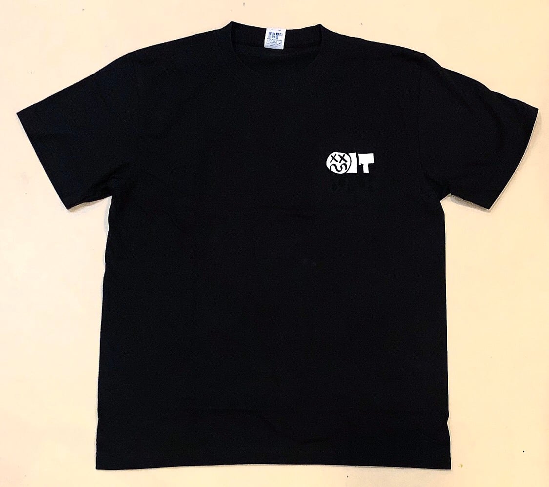 ZOMBRA x OIT T shirt 濃い グレー | jinkinoko Store ZOMBRA x OIT T shirt 濃い グレー | jinkinoko Store