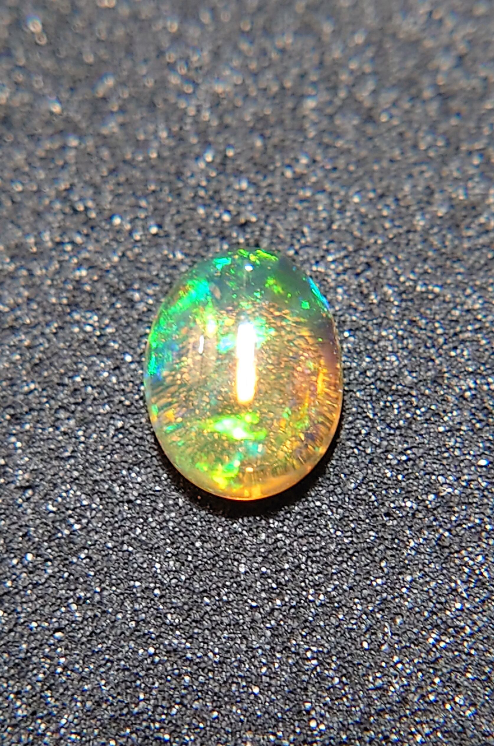 極美品！ メキシコオパール 0.60ct オーバル カボション ルース（LA