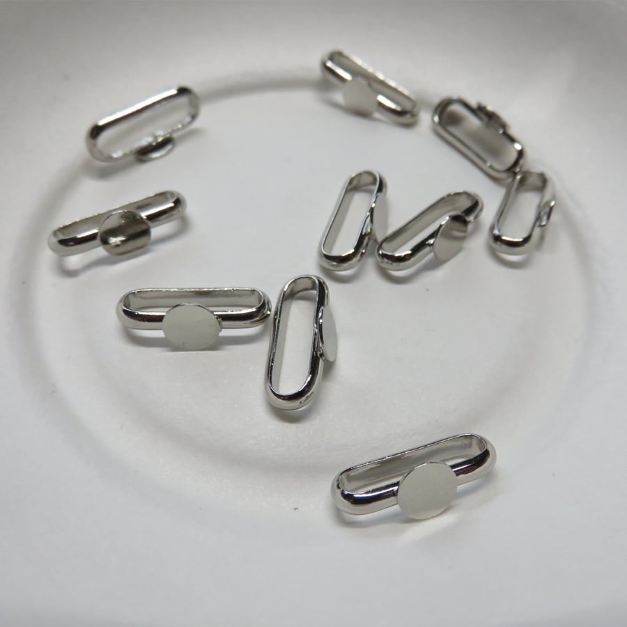 小さな帯留金具・シルバー台座5ミリ10個で1700円 | 富士商会