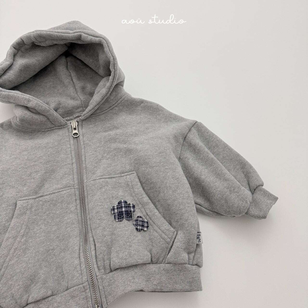 〖取寄〗韓国子供服 / 26winter / aoustudio /フラワー ジップアップパーカー / キッズ服 *XS~L*