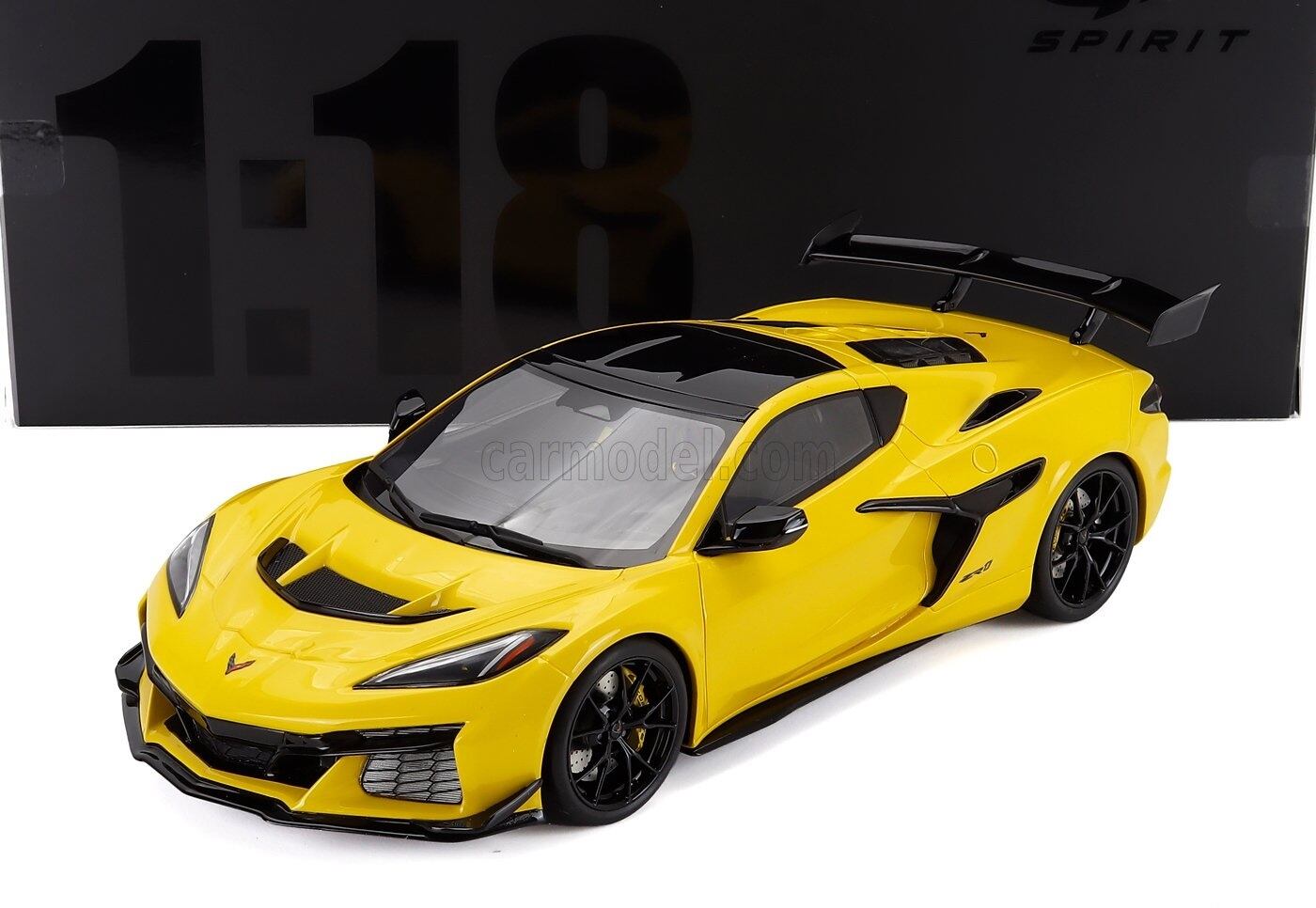 ミニカー アメ車 1/18 シボレー コルベット GT-SPIRIT 1/18 CHEVROLET