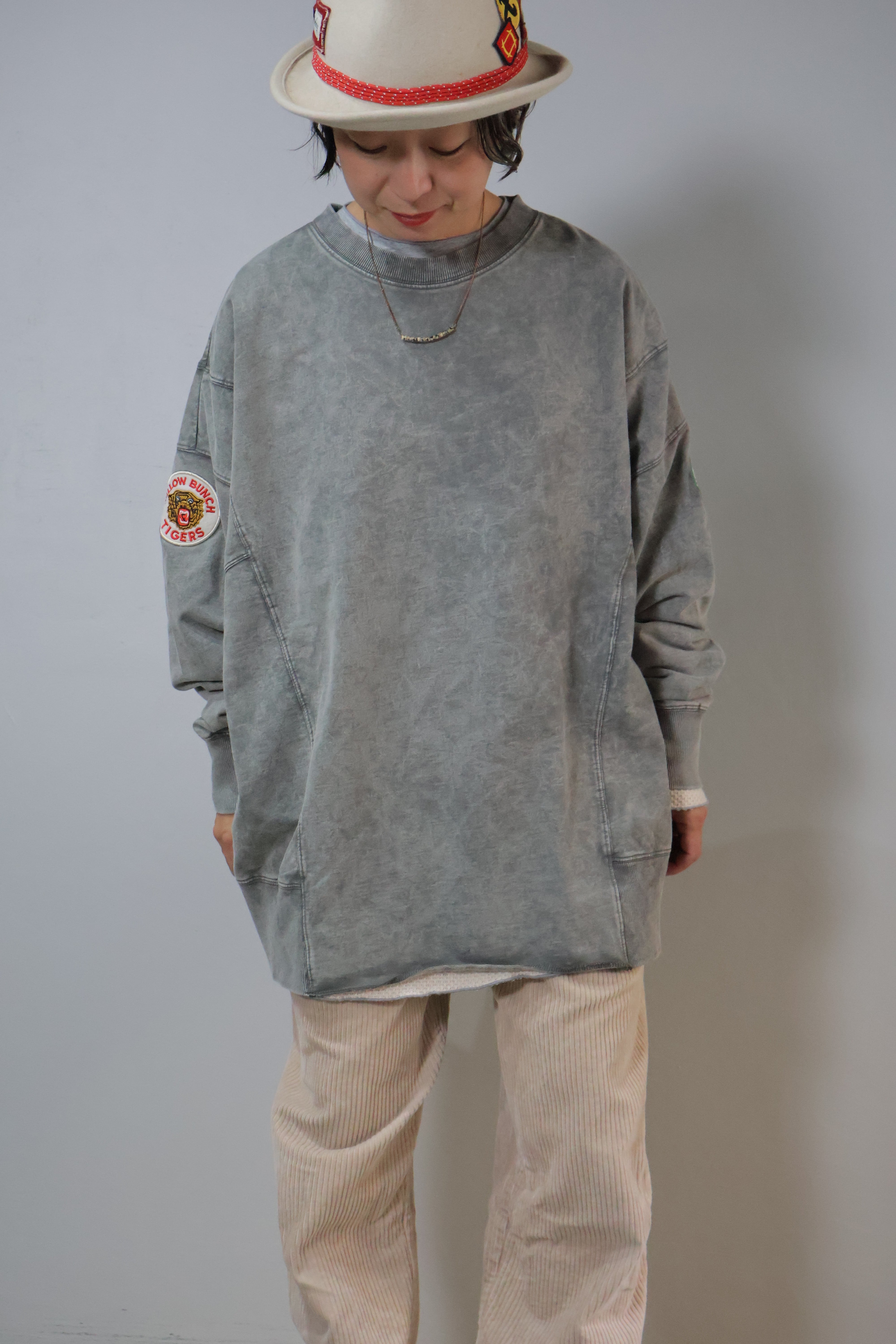 NEW!裏毛ピグメントワイドワッペンスウェット【12509-329-10】2025AW