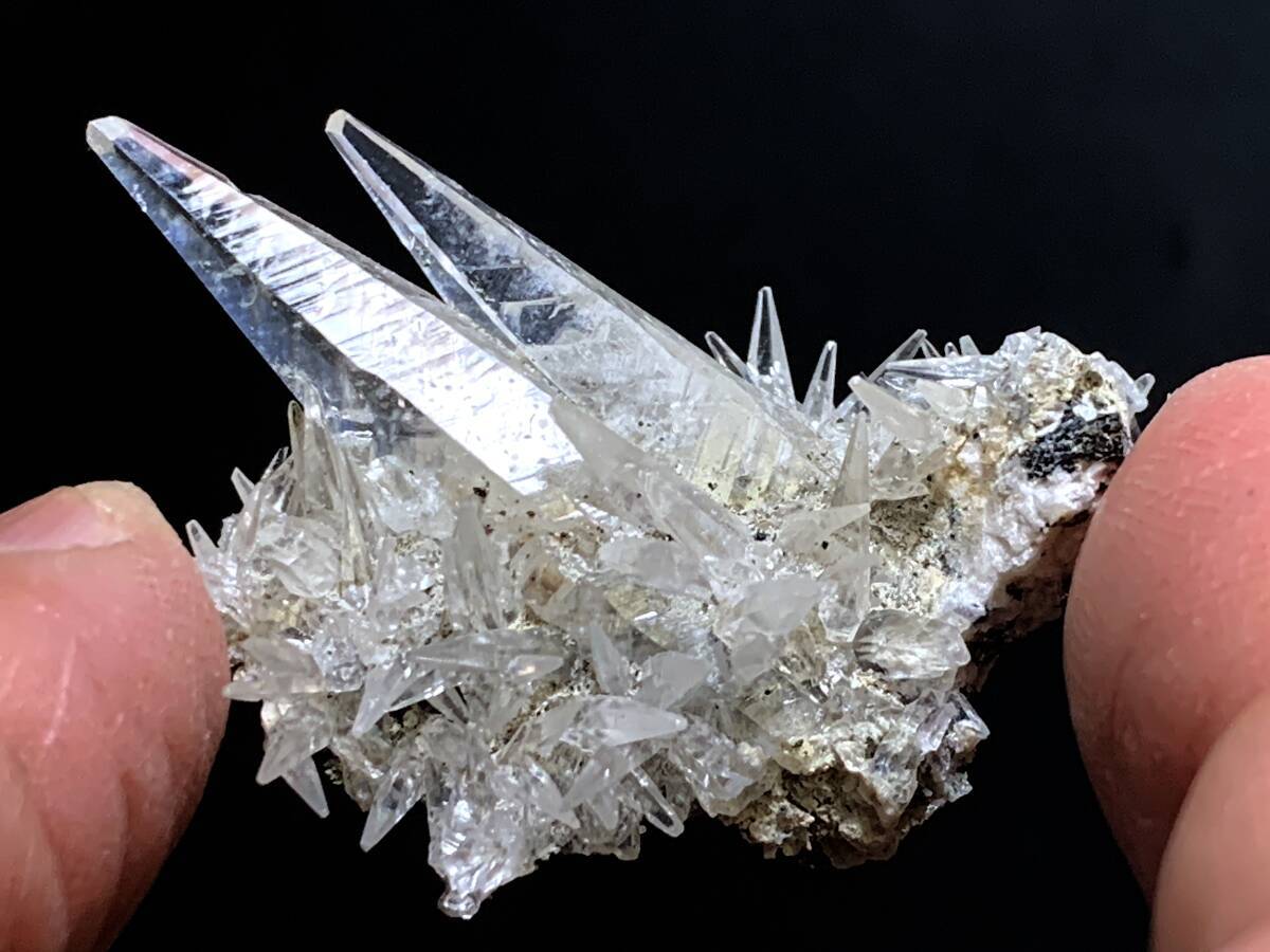 ビビアナイト（藍鉄鉱）2-5・15g（ブラジル産鉱物標本） | Pay ID