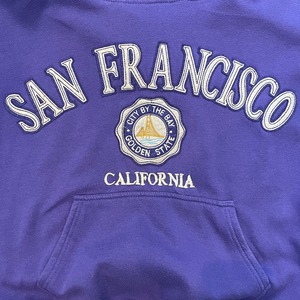 【MAYWARD.CA】刺繍ロゴ アーチロゴ カリフォルニア サンフランシスコ スウェットパーカー US古着