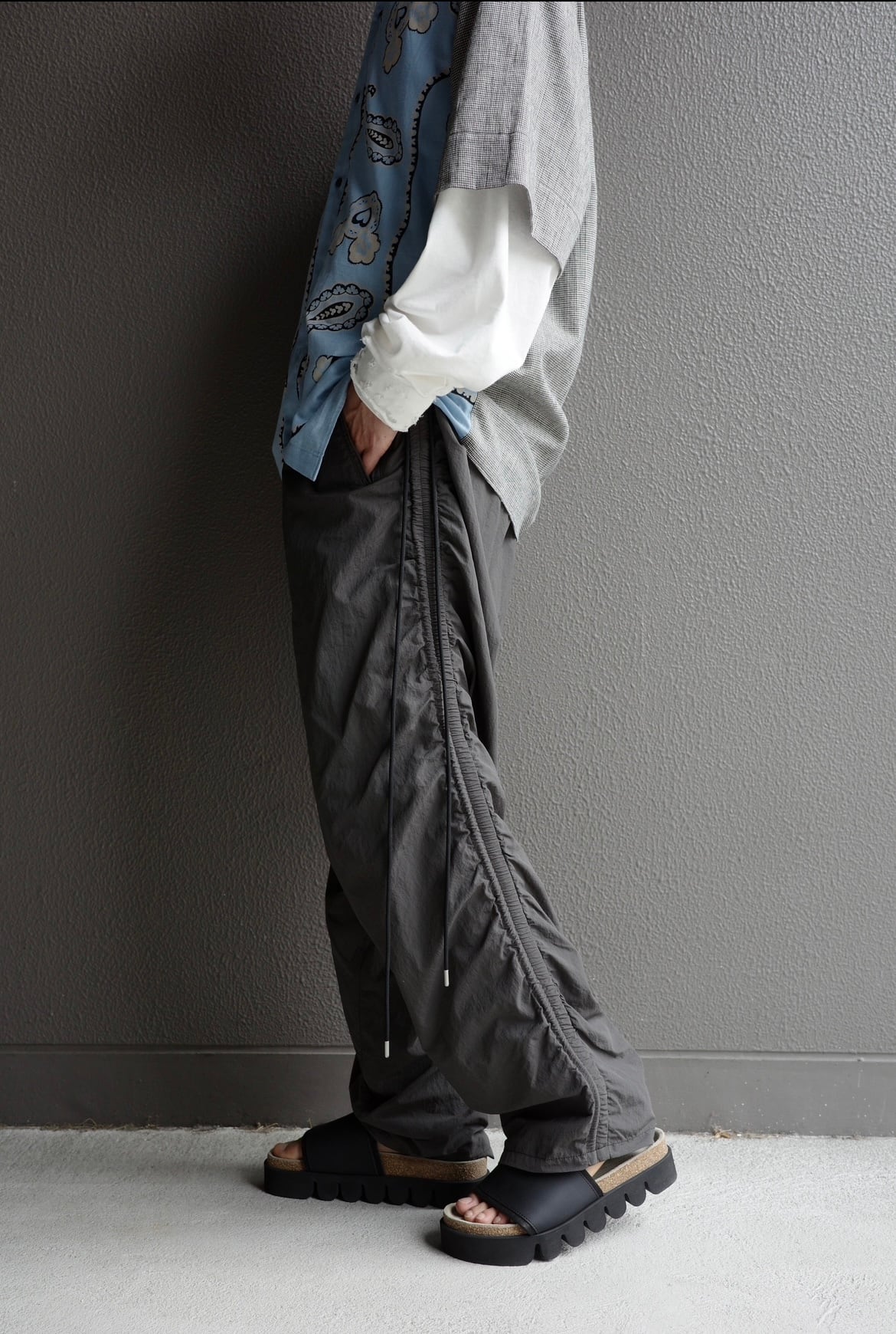 Paratrait【Exclusive Track Pants】 | lloomm
