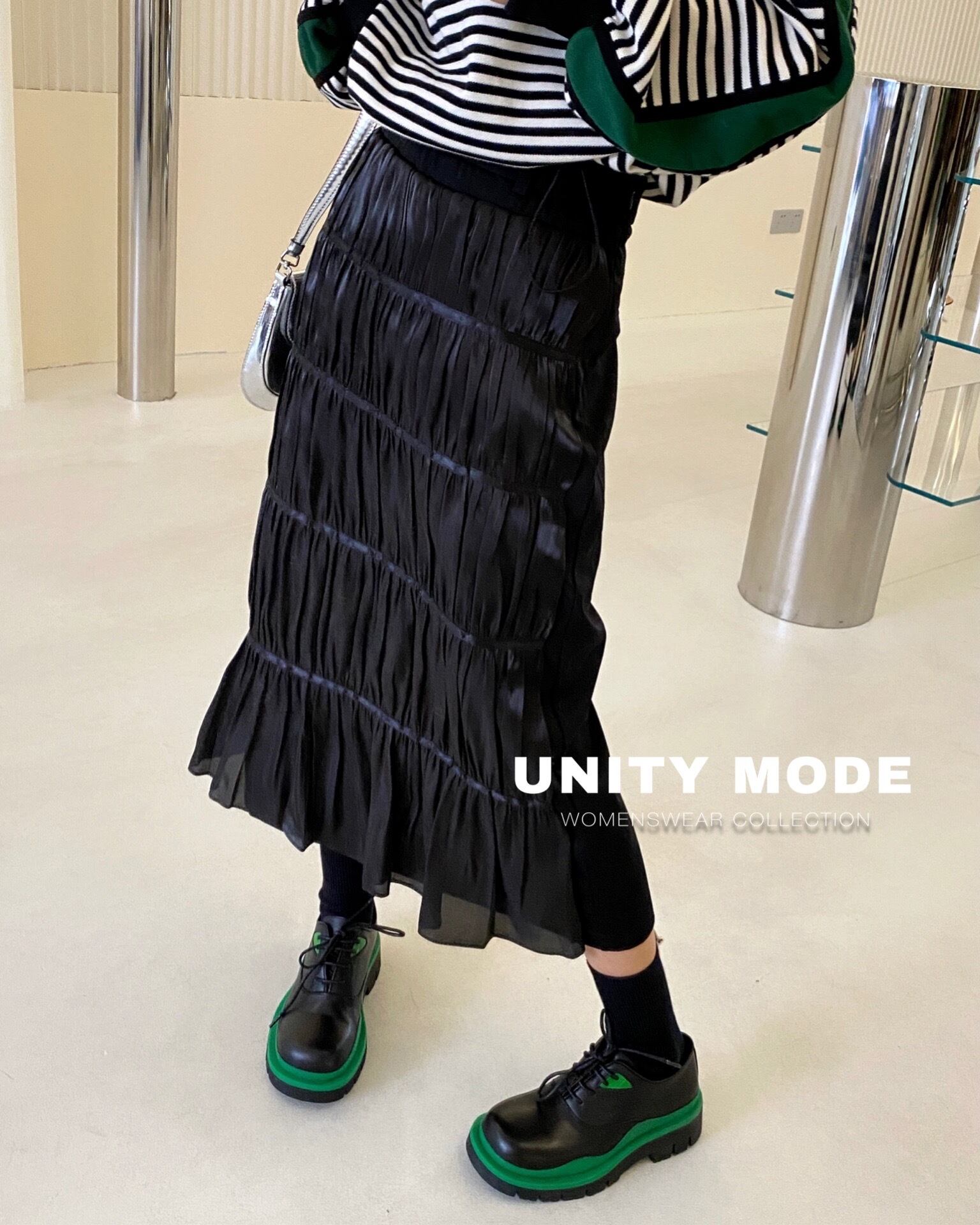 プリーツオータムウィンタースタイル 秋物 冬物 スカート ステッチ ビッグFスモールZ韓国43030325766