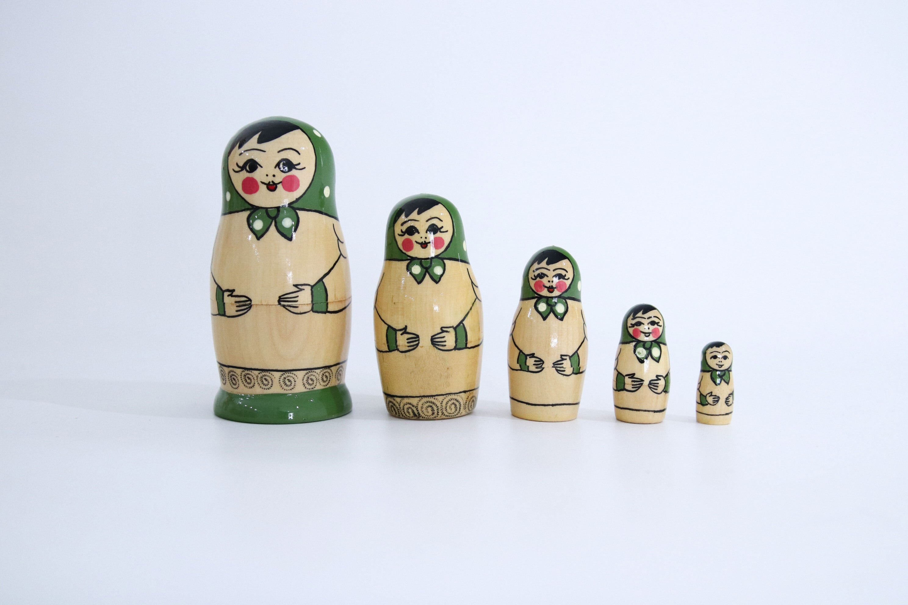 ずきんマトリョーシカ/マトリョーシカ/オブジェ/インテリア/雑貨