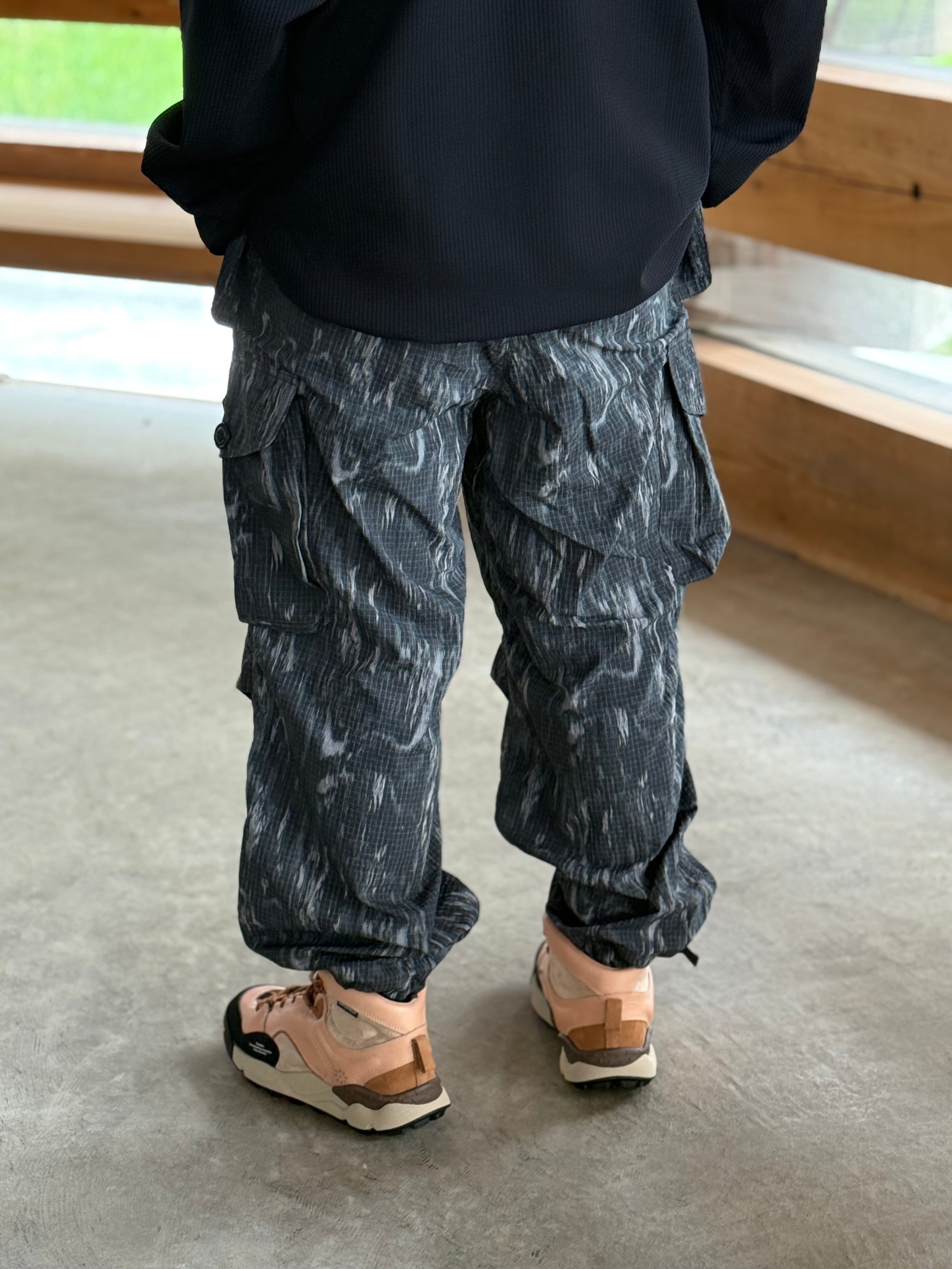 パンツ and wander printed cargo pants and wander アンドワンダー【printed ripstop cargo pants】 | LARGE