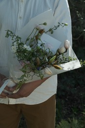 母の日｜ハーブ香る花束「ささやかに」
